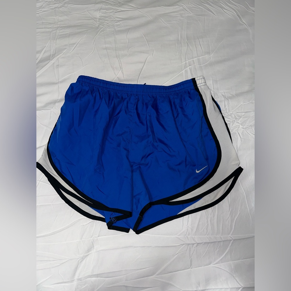 royal blue nike shorts